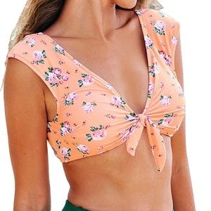NWOT Cupshe Floral Print Bikini Top